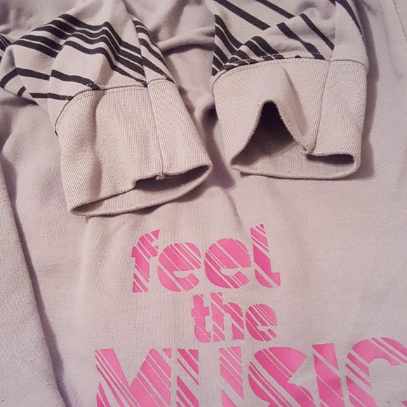 Zumba Hoodie Feel the Music Grey, Med - Picture 7 of 10